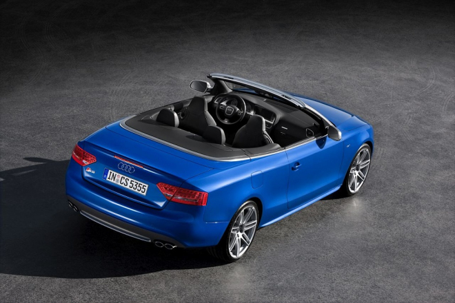 Audi A5 a S5 Cabrio: zimní vítr do vlasů