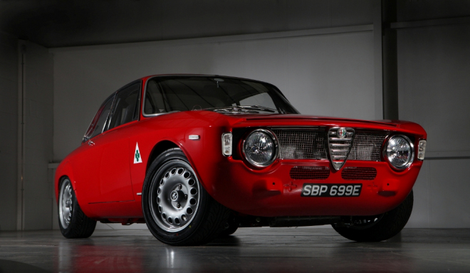Alfa Romeo GTA R 290 má 290 italských koní na tunu, Ring dá pod 8