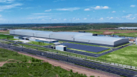 Stavbu další obrovské továrny na baterky zastavili těsně před dokončením, fabrika za 35 miliard by nejspíš nebyla k ničemu