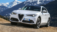 Alfa Romeo Stelvio představena i v základu, s dieselem nemá ani 4x4