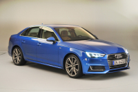 Nové Audi A4 má české ceny, jak si stojí proti BMW 3 a Mercedesu C?