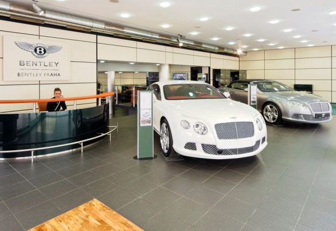 Bentley má v ČR nové zastoupení i showroom na Smíchově