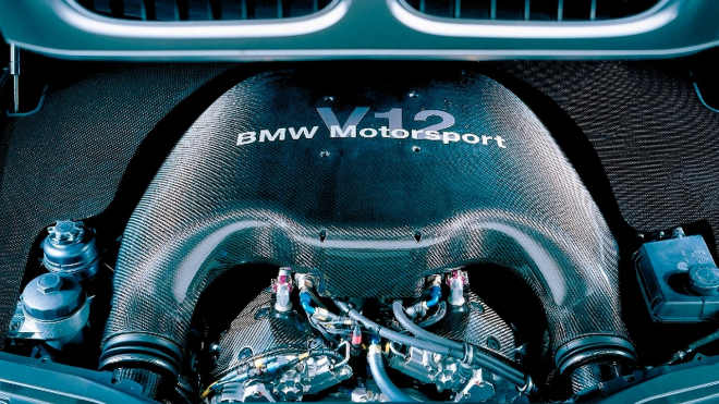 BMW postavilo SUV s motorem V12 jedoucí 311 km/h už v roce 2000, do výroby nešlo