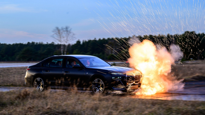 Nový polský prezident nechtěl obrněné auto po svém předchůdci, a tak si poručil nové. Tohle je ono