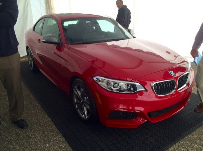 BMW 2 2014 nafoceno znovu nemaskované, tentokrát zblízka