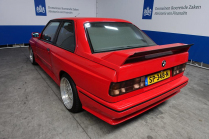 L'autorité vend la légendaire BMW M3 E30 saisie par des criminels, il faudra beaucoup de courage pour l'acheter - 4 - BMW M3 E30 1991 mozna Evo sale Domeinen 04