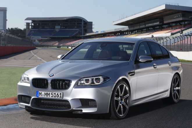 Nejdražší lak od BMW přijde na více než 220 tisíc Kč (+ video)