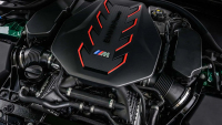 Šéf vývoje BMW říká, že firma loni prodala nejvíc osmiválců v historii. Tolik k výsledkům „elektrické revoluce”