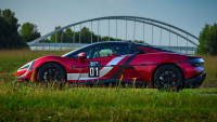 Číňané se svým autem málem pokořili rychlost 500 km/h, jejich stroj je ale poník pro jeden trik