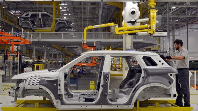 O práci v automobilovém průmyslu přijde příští rok obrovské množství lidí, varuje asociace