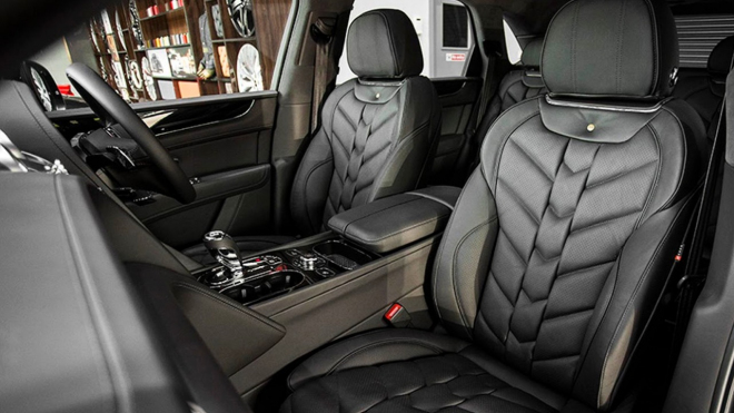 Nepřijde vám nejdražší SUV světa dost dobré? Provedení Le Mans nabídne i víc