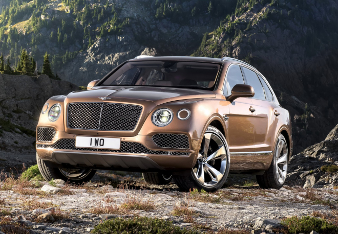 Bentley Bentayga: SUV je venku, jako první překoná 300 km/h