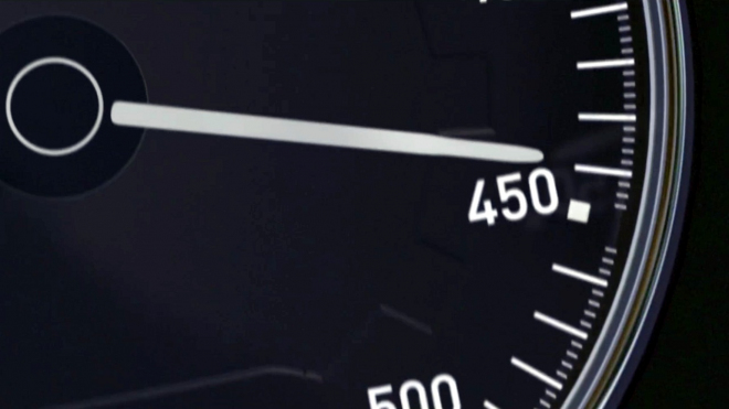 Jak natočíte nejrychlejší auto světa ve 400 km/h? Existuje jen jedna cesta
