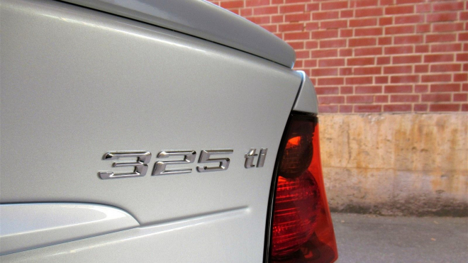 Nehezké, neoblíbené, ale řidičsky úchvatné BMW jde stále koupit zánovní, je to nedoceněná modla fajnšmekrů