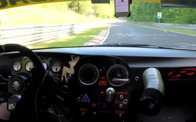 BMW M3 E92 může udělat Nordschleife za 7:05 BTG, stačí z ní vyndat... všechno (video)