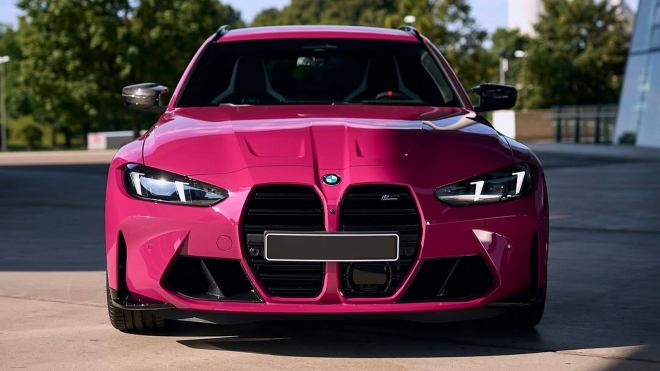Někdo si nechal dát přímo v továrně BMW na M3 kombi růžovou ze vzorníku Porsche. To se dnes může?