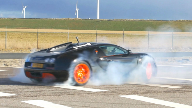 Donuts s Veyronem WRC je primitivní zábava nejbohatších mezi bohatými (video)