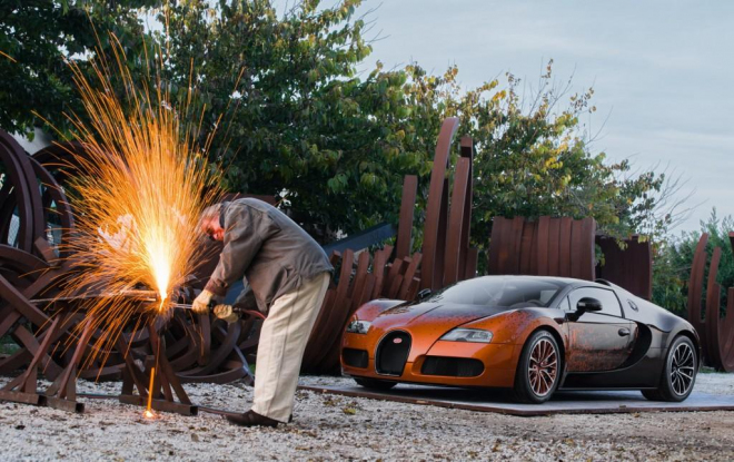 Bugatti Veyron Grand Sport Venet: šifra mistra Bernara