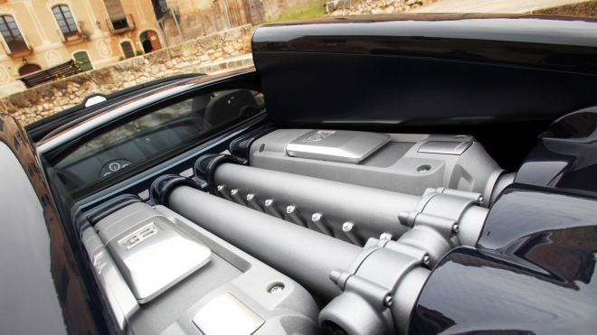 Výměna dvou svíček a kabelů na motoru Bugatti je tak drahá, že byste místo ní mohli mít celé nové auto