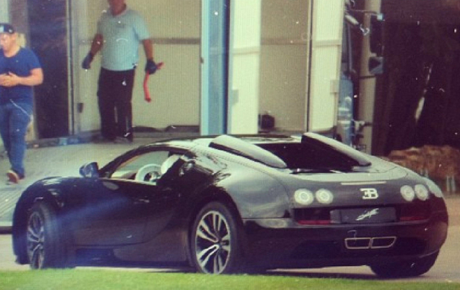 Bugatti Veyron Grand Sport Vitesse Legend Jean Bugatti Edition je přesně tak „o ničem”, jak se čekalo