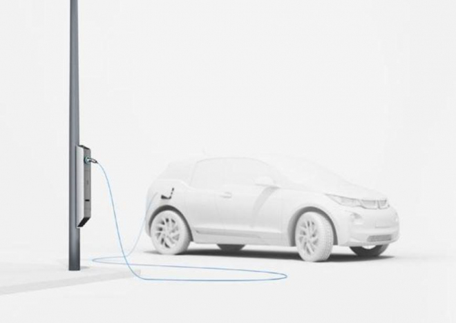 BMW Light and Charge: „revoluční” pouliční lampy s LED nabízí i zásuvky