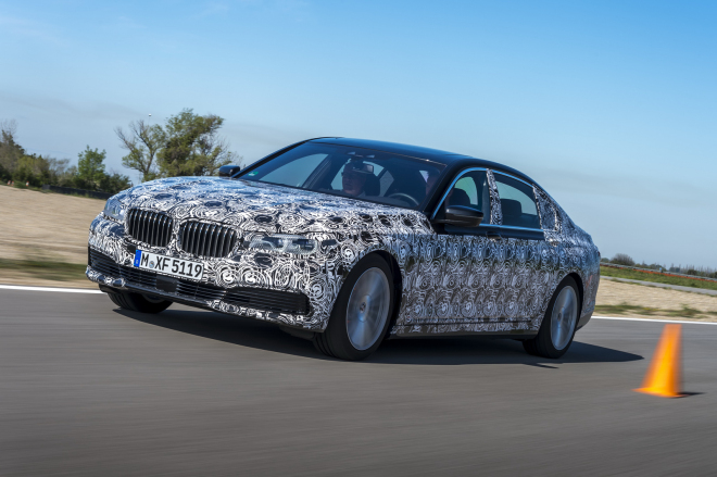 BMW M7 2016: sportovní limuzína prý konečně bude, nabídnout má 600 koní