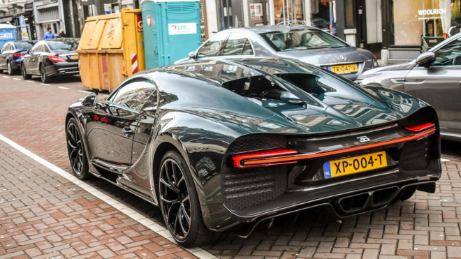 Alespoň jeden člověk jezdí s Bugatti Chiron jako s úplně normálním autem