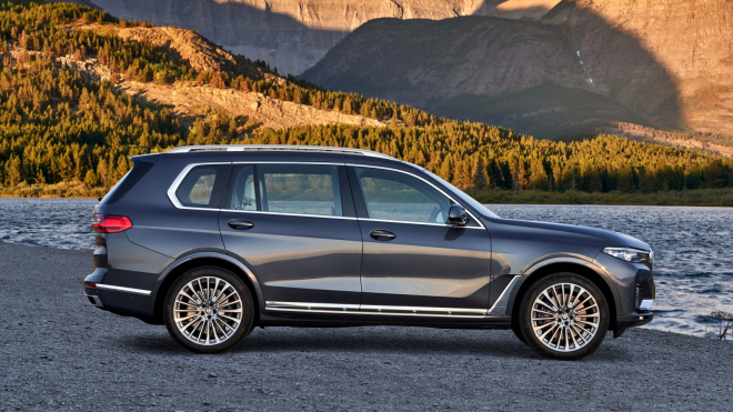 Radikálně faceliftované BMW X7 odhalil únik, pojetí přídě rozdělí publikum na dva tábory
