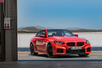 Le propriétaire d'une BMW M2 a démoli une BMW M2. Il dit que c'est comme une contrefaçon bon marché de Lidl, laide, sans caractère et impersonnelle - 1 - BMW M2 2022 première série 10