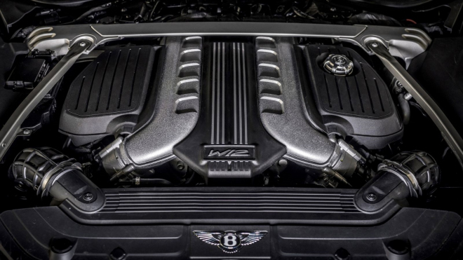 Venku je nový vrchol spojení luxusu a rychlosti, noblesně zvládne až 335 km/h