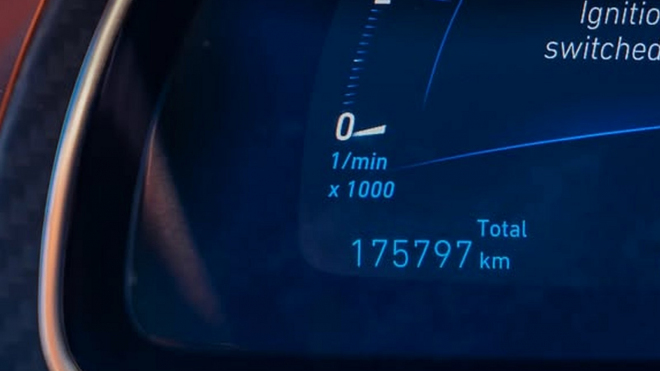 Nejvíc ojeté Bugatti Chiron má na tachometru neuvěřitelných 175 tisíc km, něco takového svět ještě neviděl