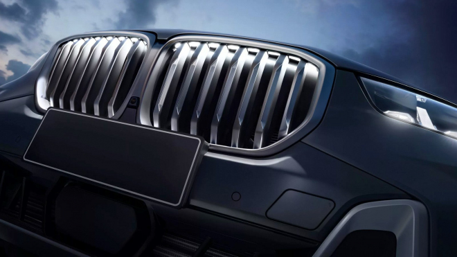 BMW chce nahradit svůj největší propadák dalším kontroverzním modelem, bez opory v tradici má chystat soka Géčka a Defenderu