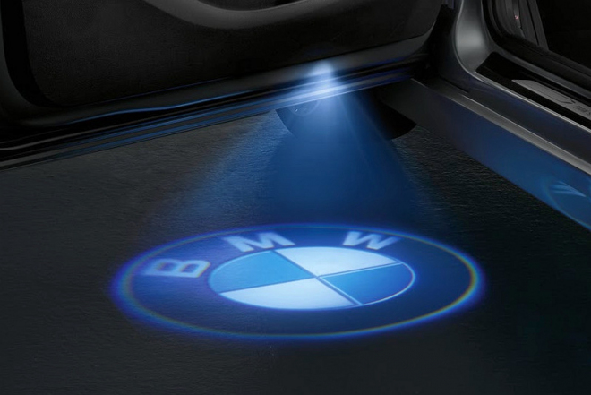 BMW dnes slaví 100 let od založení. Sledujte ceremoniál online, odhalí několik novinek