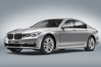 BMW 740e iPerformance: nový hybrid má 326 koní, udávaná spotřeba je nereálná