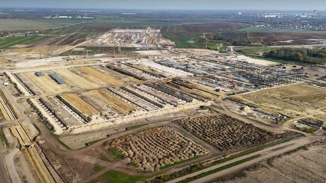 EU opět &bdquo;vítězí&rdquo;. Místní výroba je drahá i pro Číňany, odkládají spuštění továrny v Maďarsku, upřednostní Turecko