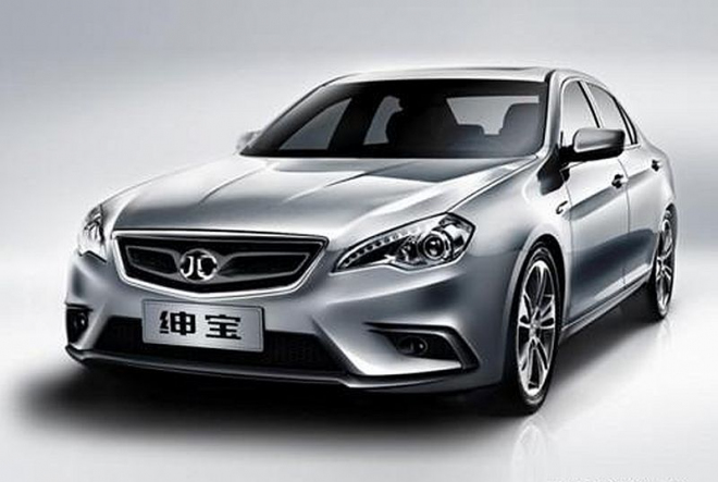 BAIC Shenbao D-Series Aero: čínský slepenec Saabu a Mercedesu má 350 koní