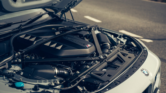 Poslední sbohem: Pět ostrých kompaktů se spalovacími motory si to rozdalo ve sprintu, dva z nich hrají svou vlastní ligu