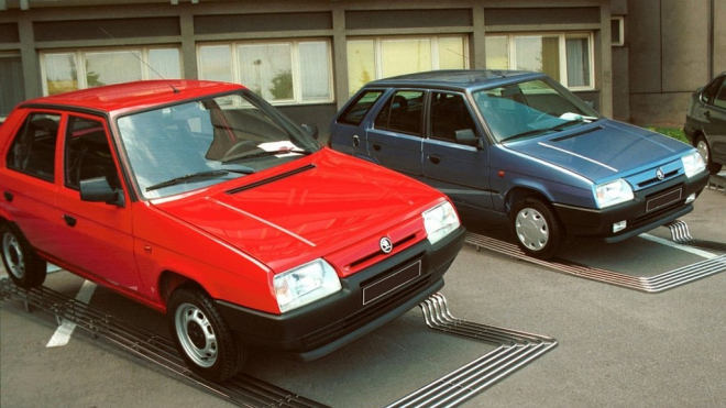 Ceny a prodeje aut v ČR v roce 1993. Unikátní pohled o čtvrtstoletí zpátky