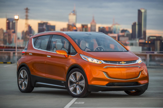 Chevrolet Bolt: elektrický hatchback má zvládnout 320 km na nabití