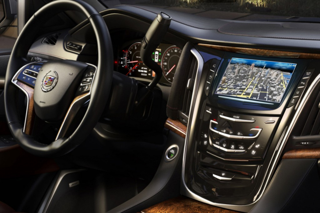 Cadillac Escalade 2015: interiér nové generace odhalen, nic než luxus nečekejte