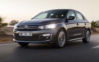 Citroën C-Elysée 2017: facelift francouzské láce proměnil příď i interiér
