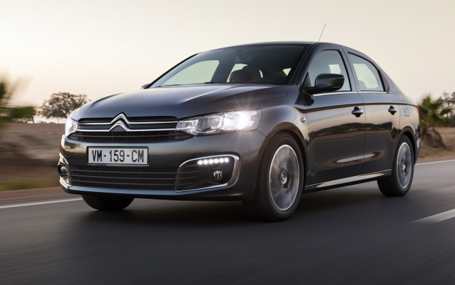 Citroën C-Elysée 2017: facelift francouzské láce proměnil příď i interiér
