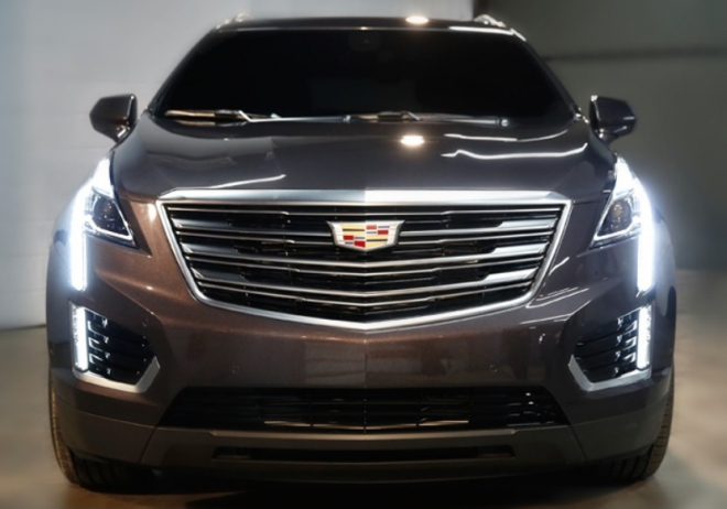 Cadillac poodhalil nové XT5, ukáže se v Dubaji. O technice je známo málo (doplněno)