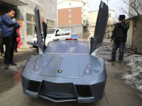 V Číně už jezdí Lamborghini i děti do školy, dokonce hned elektrickým