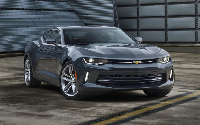 Nový Chevrolet Camaro je venku: vzhled je evoluční, technika revoluční