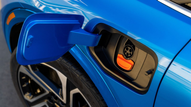 Prodeje elektromobilů v USA náhle nabraly směr, který vyděsil automobilky. A to má to nejhorší teprve přijít