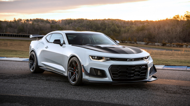 Chevrolet Camaro ZL1 1LE je levný bijec okruhových hvězd, na druhou