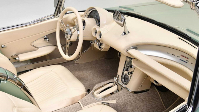 Slavný komik si za 18,5 milionu koupil další auto jako to, ve kterém se málem zmrzačil