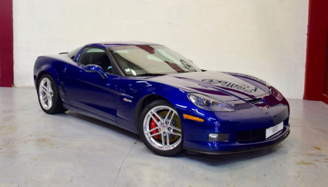 Levně k mání je nová Corvette C6 Z06 ještě se 7,0 V8. 9 let čeká na pořádnou jízdu