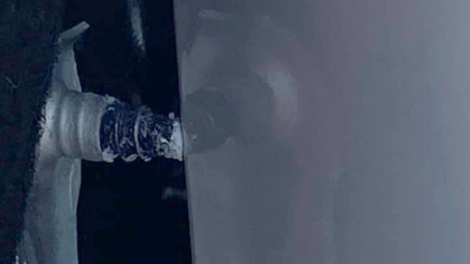 Na americkém zázraku lidé objevují výrobní vady, při své ceně si to ale může i dovolit